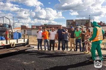 A prefeitura de Uauá dá continuidade as obras de pavimentação asfáltica em avenidas