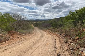 PREFEITURA MUNICIPAL DANDO CONTINUIDADE AO PROGRAMA MAIS ESTRADA POR TODO O MUNICÍPIO