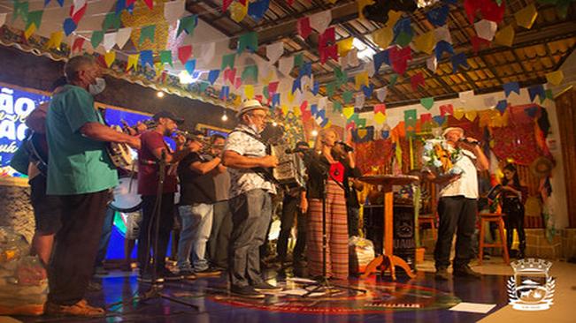 OS FESTEJOS DO SÃO JOÃO FOI DE LIVE BENEFICENTE